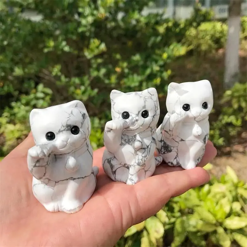 5.5CM Natural Howlite Fortune Cat Crystal Animal Carving Crafts Healing Energy Stone Cute Home Ornaments Children Gift 1PCS