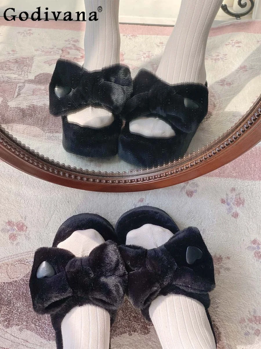 

Japanese Original Lolita Sweet and Cute Girl Bow Plush Slippers Open-toed Heightened Plush Comfortable Soft Outdoor Slippers