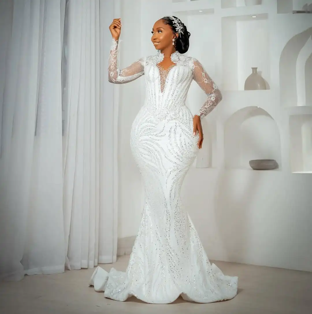 Robe de mariée de luxe à col haut, personnalisée, brillante, perles lourdes, paillettes, manches longues, traîne détachable