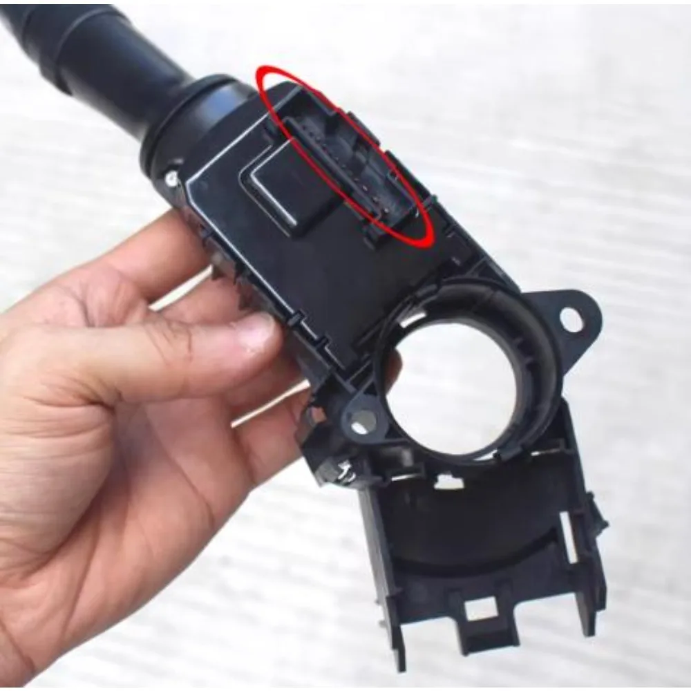 

Переключатель фар, поворотников и стеклоочистителей RH для Hyundai Elantra, ix35, Sonata 2011-2015, а также для KIA K5, Sportage R, K3