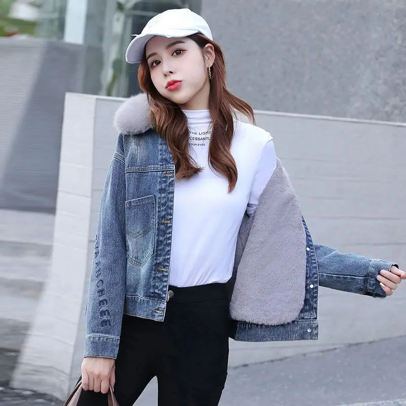 Wool Inside Denim Jacket for Women with Fur Plush Blue Small Crop Padded Woman Jean Coat Winter 2024 Cold Warm Short Outerwear