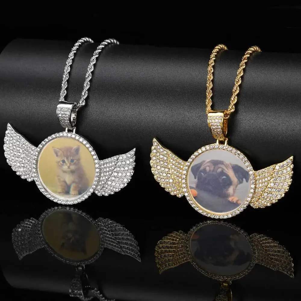 

ZGYXCZONE Hip-hop Memory Angel Wings Round Photo Pendant Necklace Copper Zirconia DIY Creative Photo Frame jewelry Accessory