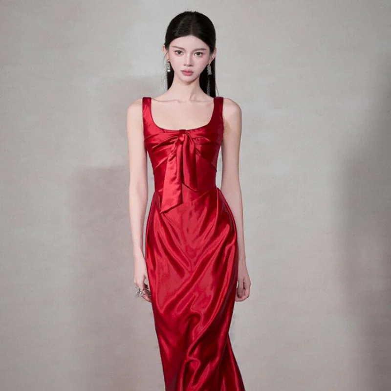 فستان أنيق من الساتان المحمص على الطراز الفرنسي فستان صباحي بورجوندي للنساء فستان خطوبة العروس وحزام فستان سهرة لحفلات الزفاف