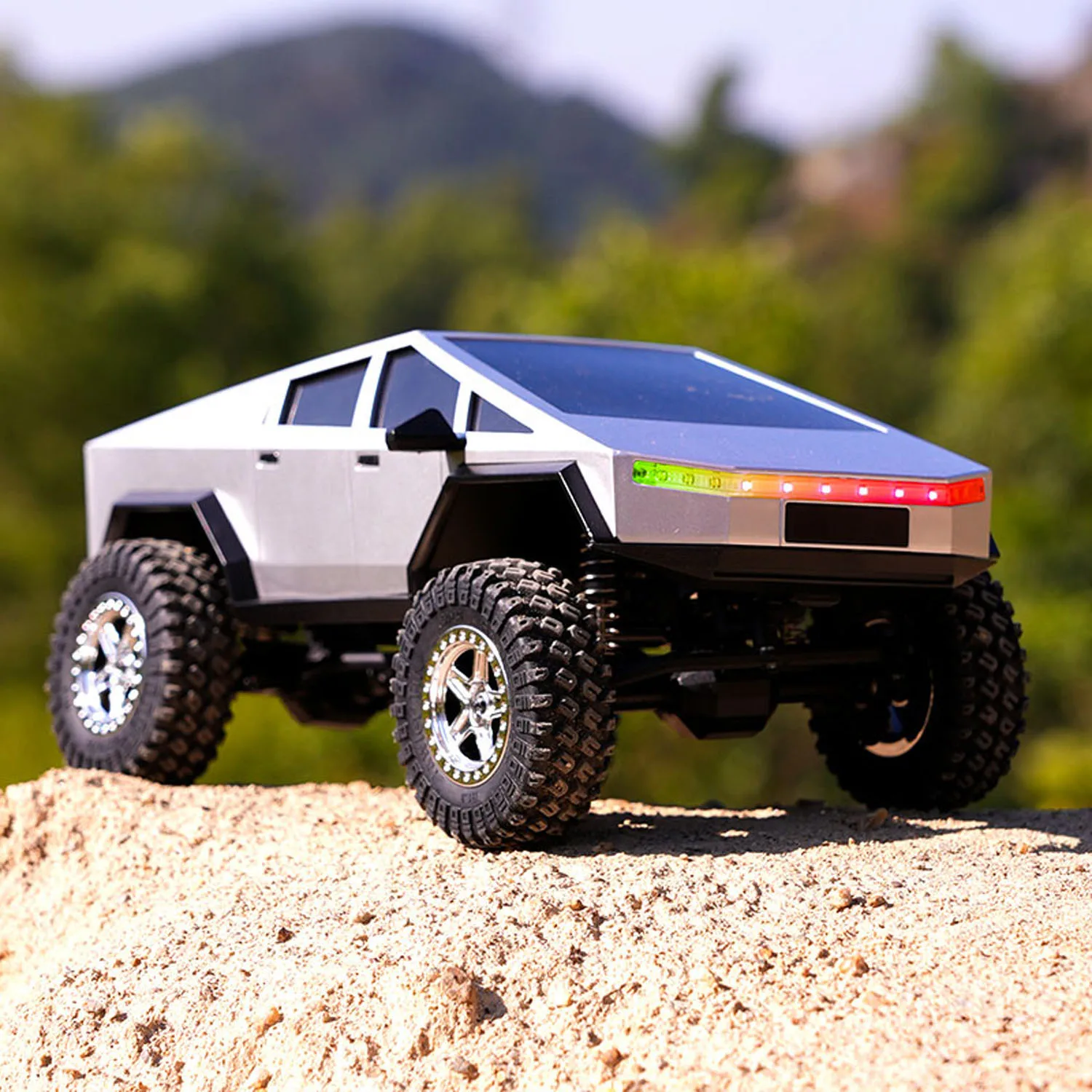 

1/18 RC Rock Crawler JJRC C8818 Car 4×4 2.4GHz Remote Control Off Road Vehicles 370 Brushed Motor Ready to Go Battery Light