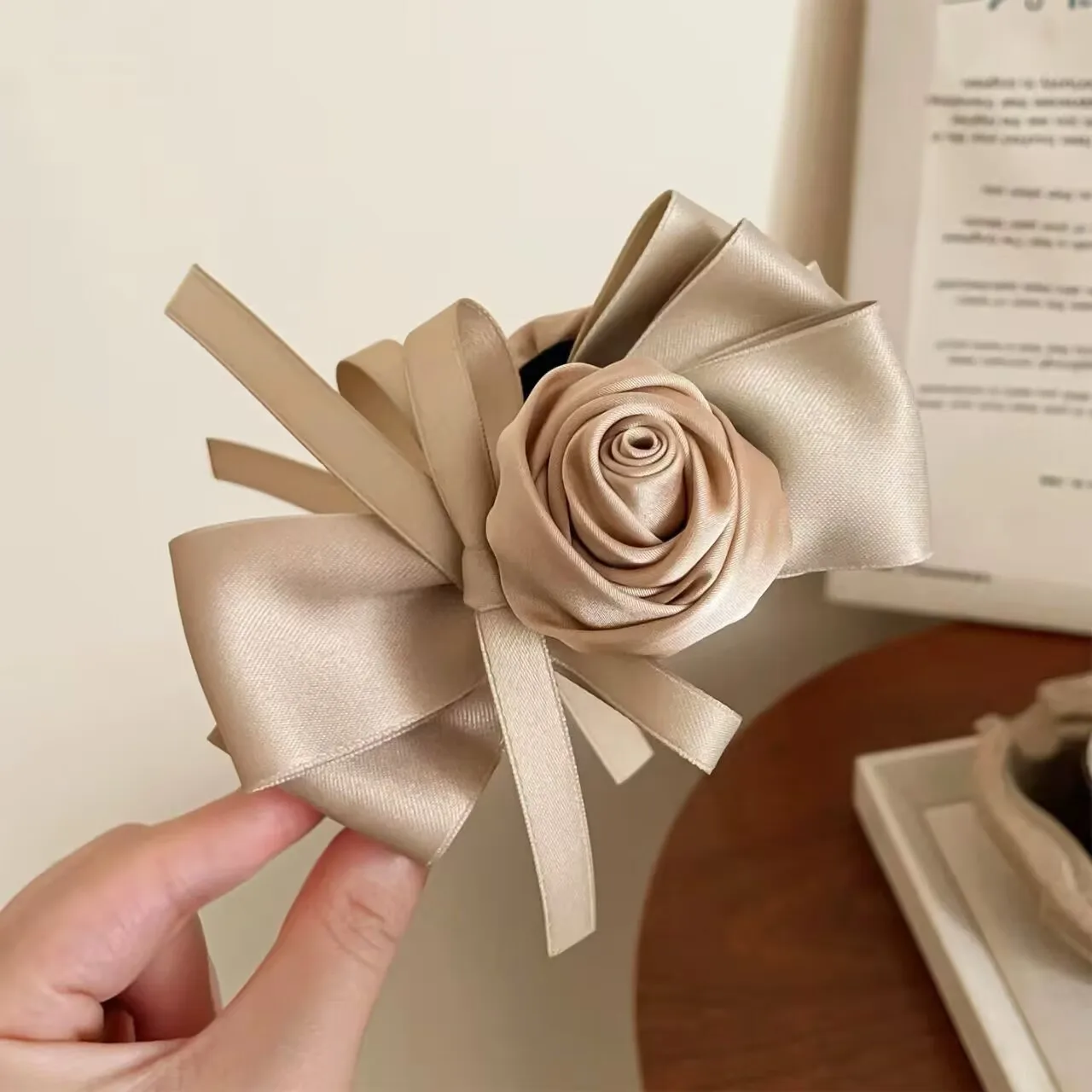 

French Vintage Satin Rose Flower Snapback Of A Lady A High-end Style For Updo Hairstyle Woman Hair Clip For The Back Of The Head