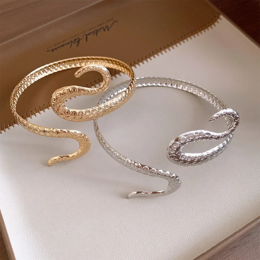 Textured Scale Snake Open Arm Cuff Women Adjustable Minimal Y2K Daily Night Club Vacation Upper Arm Accessory Gift