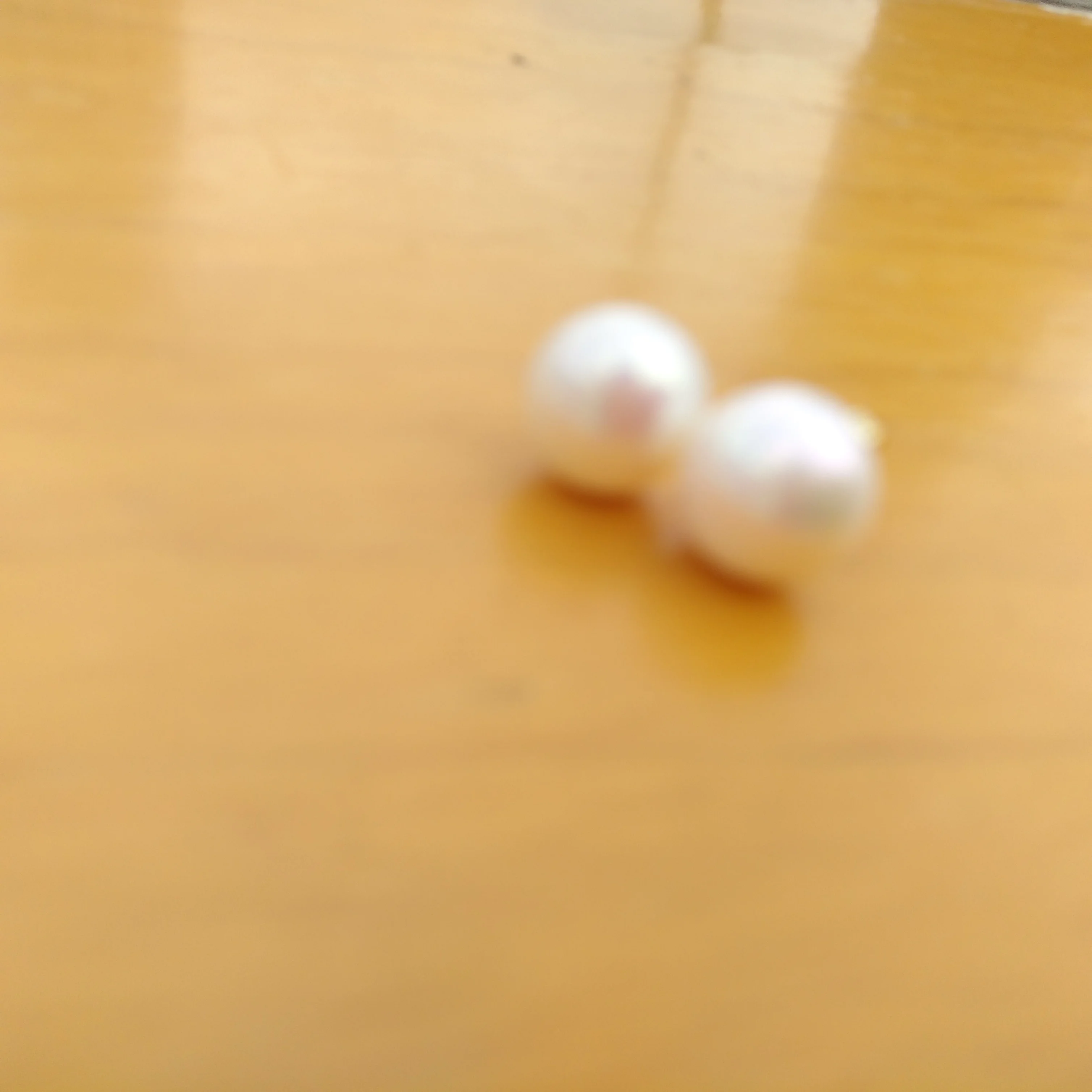 

Огромные серьги с натуральным белым жемчугом Южного моря AAA+ 11-12 мм. Пожалуйста, внимательно больше фотографий.