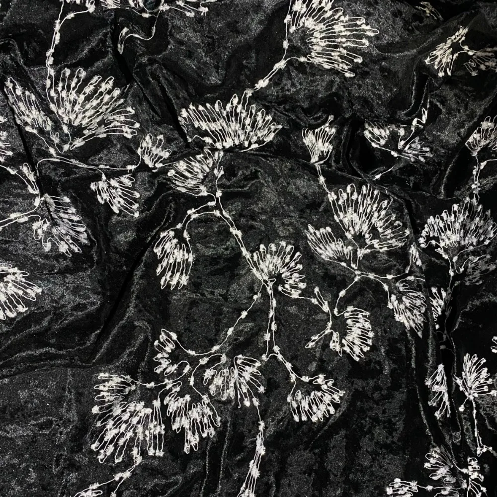 

Новая бархатная ткань для тяжелой промышленности с черной подошвой для пальто, жилета, куртки, дизайнерской одежды «сделай сам», материал для рукоделия во дворе