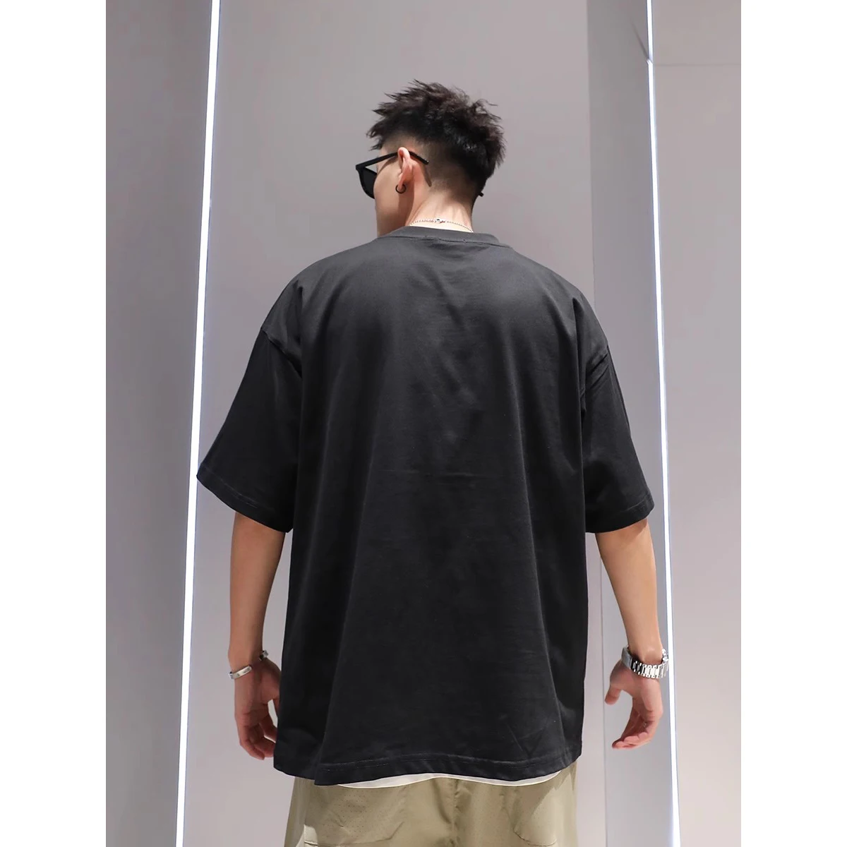 الهيب هوب التصحيح تي شيرت للرجال النساء 2025 الصيف فضفاضة قصيرة الأكمام التي شيرت المتضخم Techwear الشارع الشهير قطنية عالية الجودة Y2K