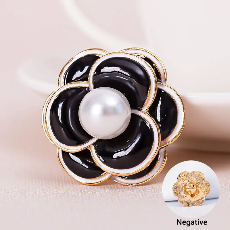 Luxury Vintage  Rose Flower Brooch Red  Rhinestone Alloy