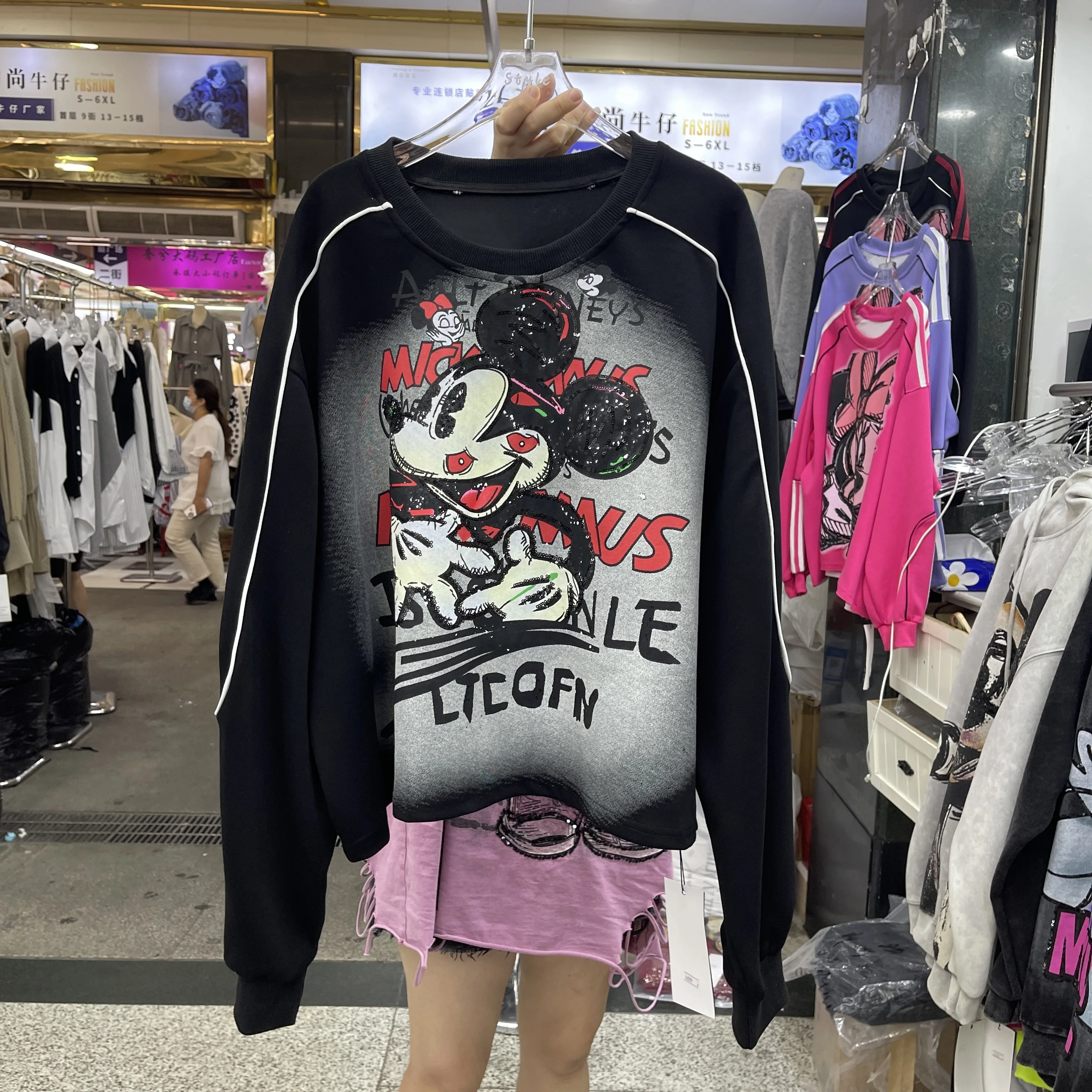 

2025 New Autumn Fashion Sequins Mickey Long Sleeve Sweatshirt Lazy Wind O-neck Pullover Top Oversize Casual Students Hoodies