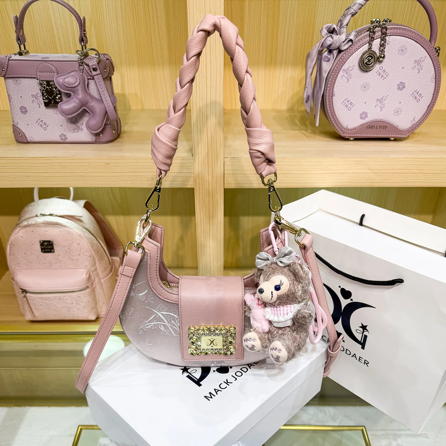

Elegant Vintage Handbag For Women Paris Fashion Luxury Large Capacity Solid Color Trendy Simple Best