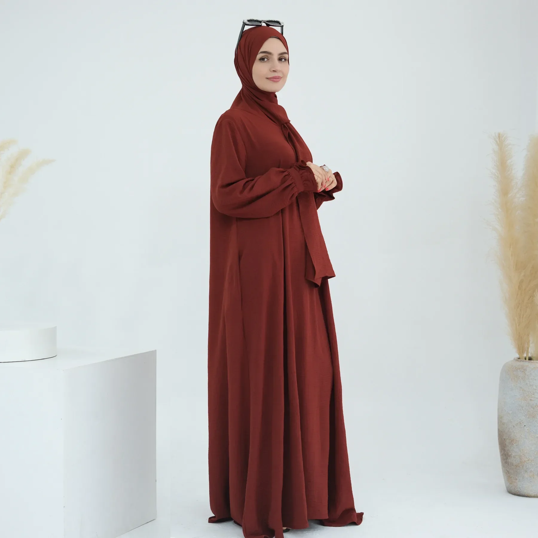 Ramadan-Abaya mit Kapuze und integriertem Hijab-Schal, einteiliges Jilbab-Kleid, muslimische Frauen, Gebet, islamische Kleidung, Dubai-Kaftan-Robe