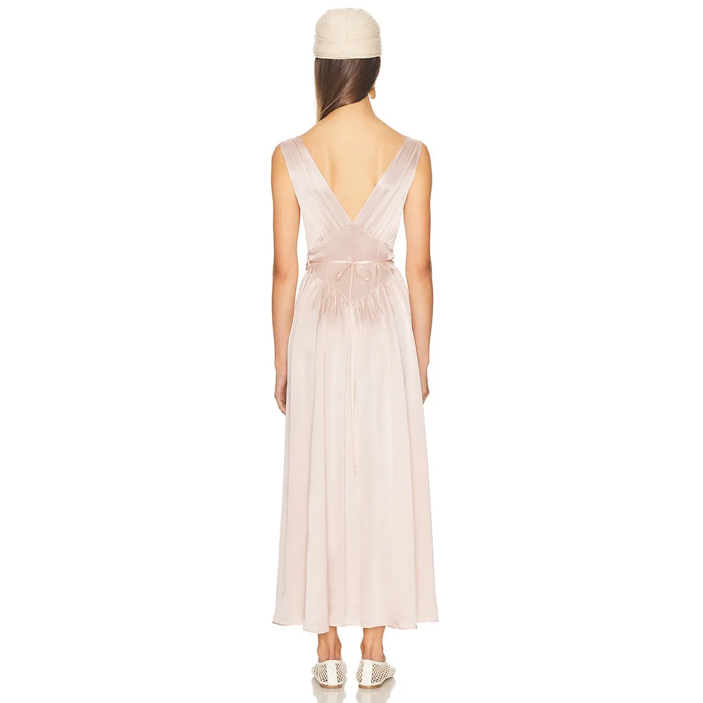 Vendita calda elegante abito lungo in raso con scollo a V profondo e schiena scoperta, sexy, in pizzo, senza maniche, tinta unita