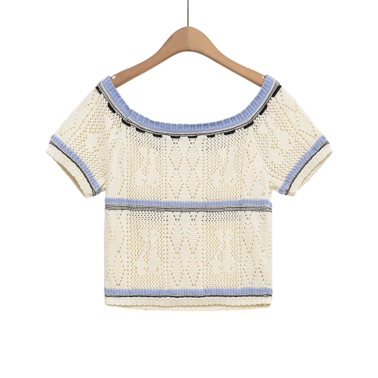 Modische Kurzarm-Strickwaren für Damen im Herbst, europäischer und amerikanischer Stil, süßes Nischendesign, Schnür-Cut-Out-Detail