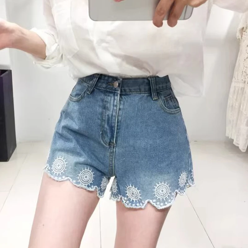 Zomer chique jeans met hoge taille en wijde pijpen, dames geborduurd kant ontwerp afslanken vintage faion casual blauwe denim orts