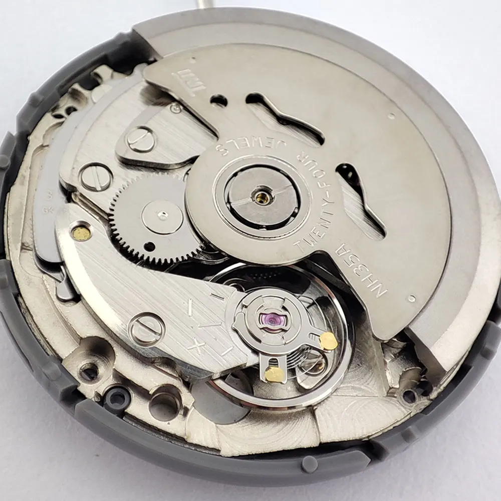 NH35 high-precision automatic mechanical movement displays the date at the 3/6 o 'clock position NH35 men's watch accessories