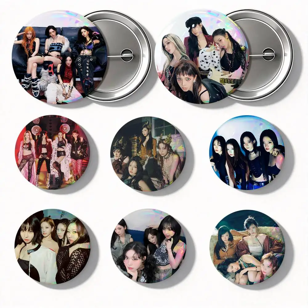 Korean Group K-POP A-Aespa Round Badge Creative Brooch Clothing Backpack Accessories Lapel Pin