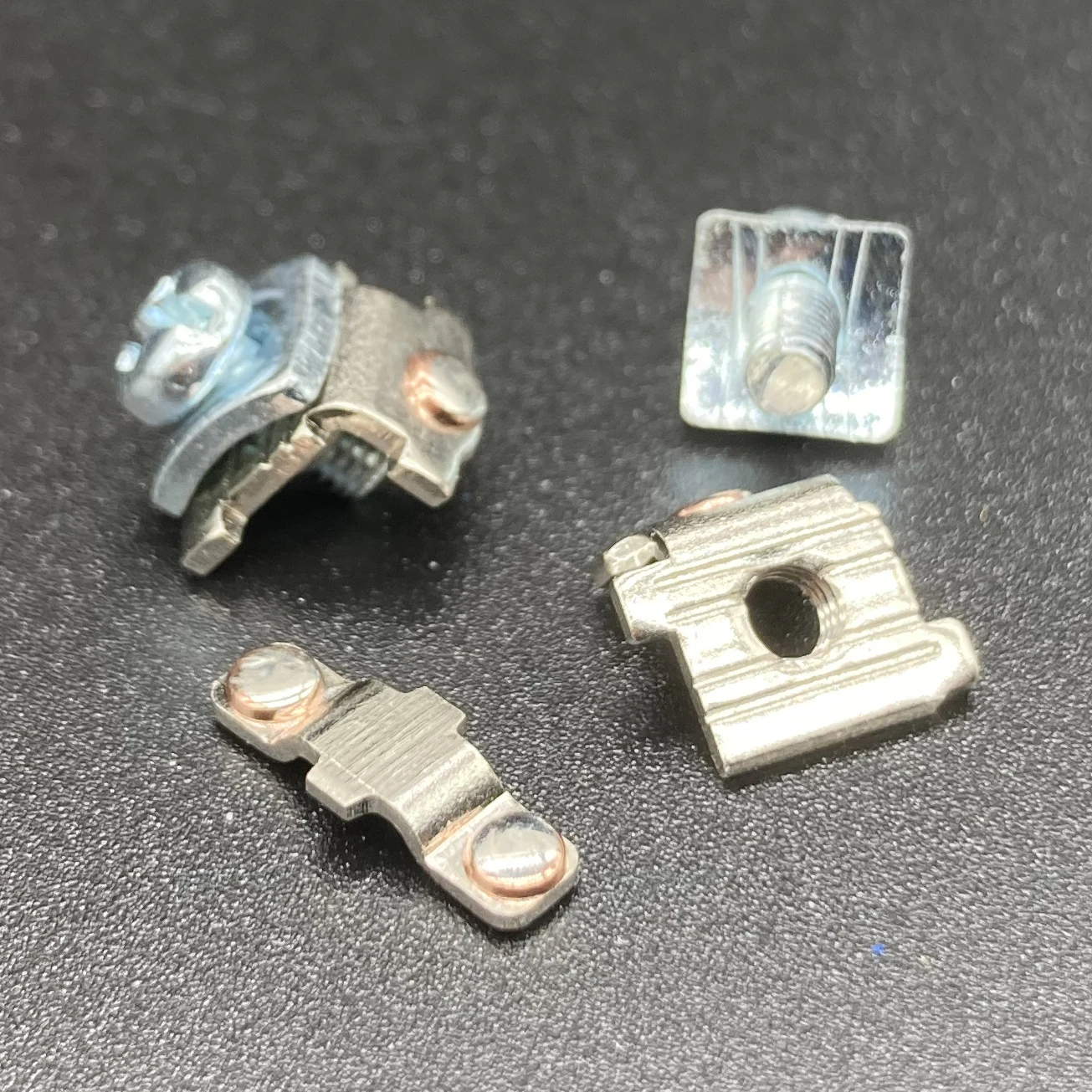 Zusen LW26-20 on/off  440V Ui 660V 20A Rotary Cam Switch 2 Position 2 Poles 4 Terminals