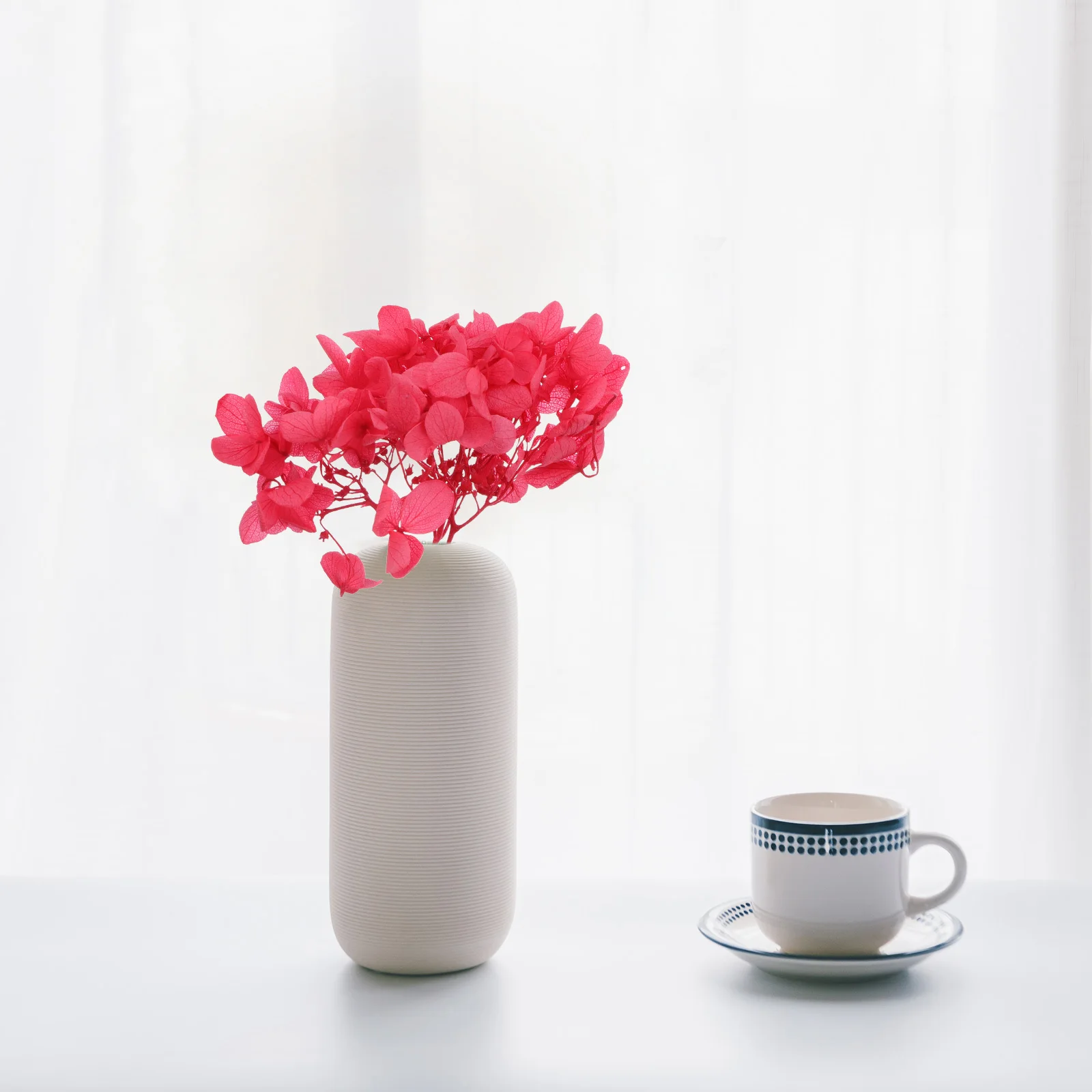 Boîte de fleurs d'hortensia séchées naturelles, véritable matériau de fleurs immortelles, décoration artisanale faite à la main, fournitures artistiques pour fête à domicile