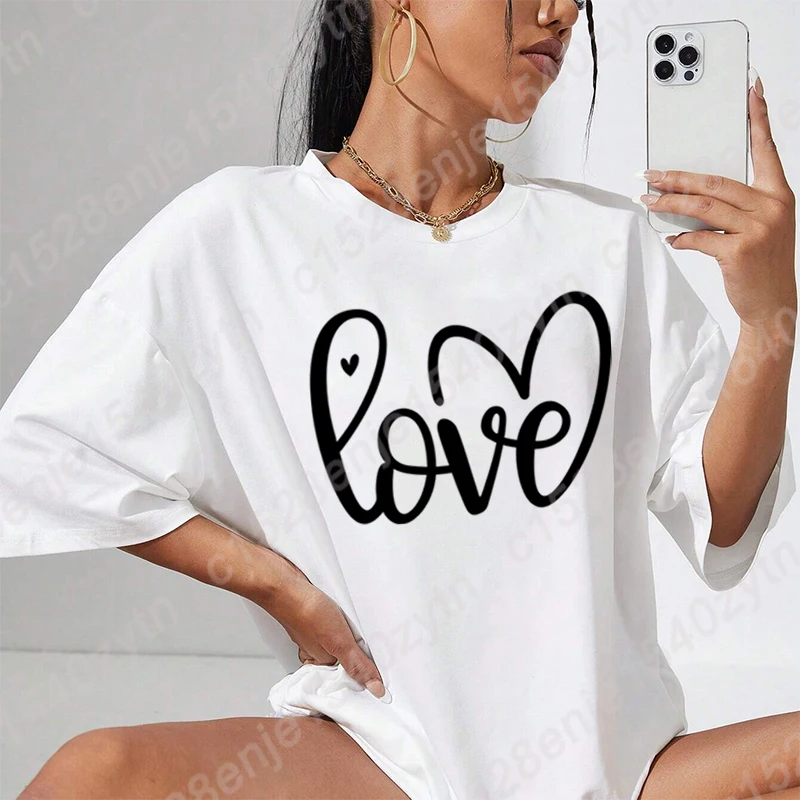 

Love Graphic T-shirt For Women, Summer New Fashion Tee Shirt, Popular Short Sleeve Round Neck Tees, Oversized Tops