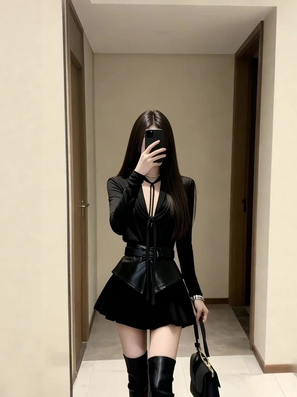 

Комплект из двух предметов: плиссированная юбка и топ с V-образным вырезом, сексуальный женский костюм А-силуэта с утягивающим эффектом на талии, осенне-зимний элитный комплект