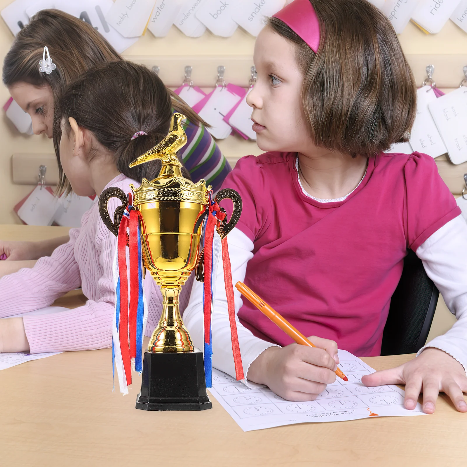 جائزة تصميم تاج الحمام المعدني الذهبي الفاخر للمنافسة الرياضية تذكار الفائز بطولة كرة القدم