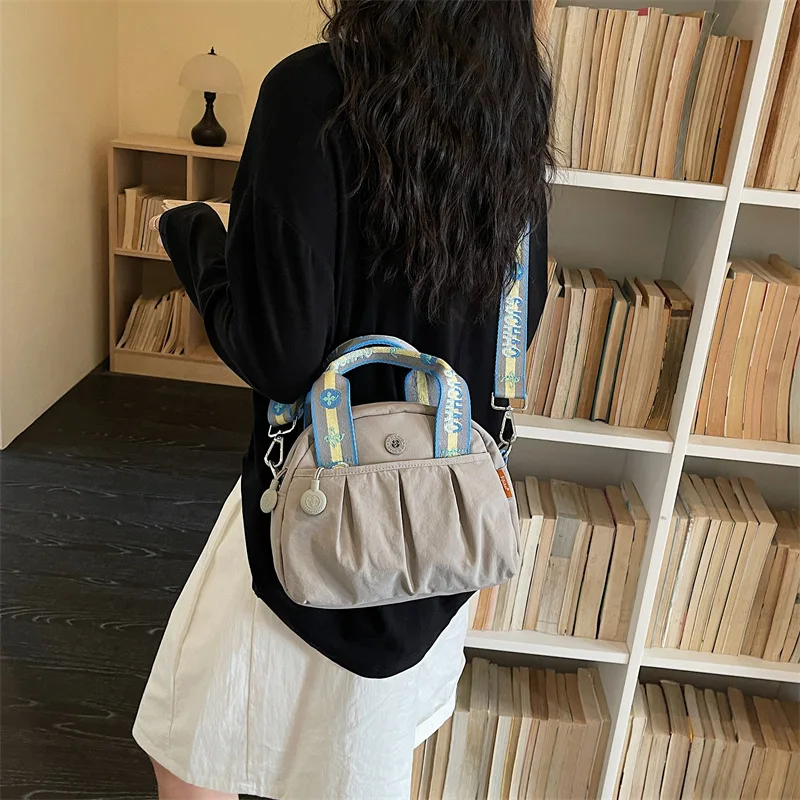 

Women's Tote Bag 2026 Trend Canvas Shoulder Crossbody Bags for Woman Korean Small Girl Phone Bag Luxury Designer Female Handbag