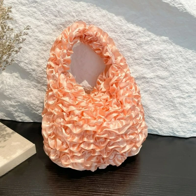 

2025 Spring/summer New Korean Niche Design Petal Pleated Cloud Bags Fashion Versatile Handbag Women's Bag