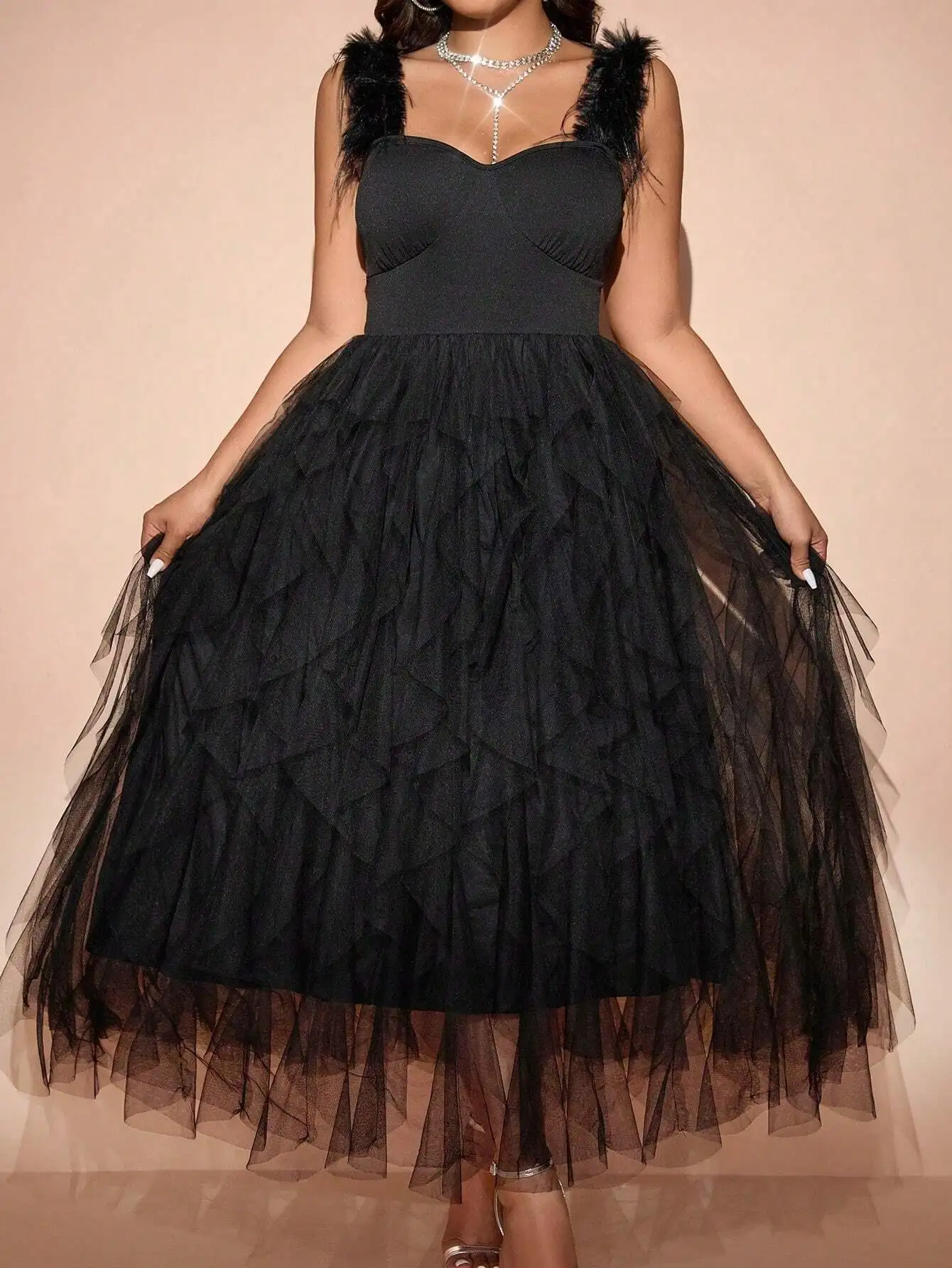 

Plus Size Solid Black Sleeveless Party Dress With Tiered Tulle Skirt And Feather Straps
