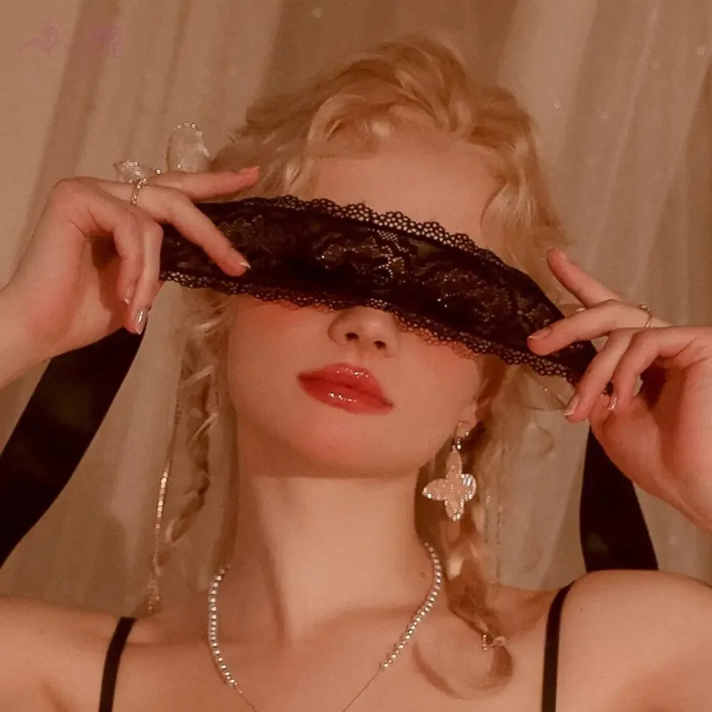 Lace mask for women, chiffon flower eye mask, fashionable lace eye mask, transparent eye mask, adjustable eye mask.