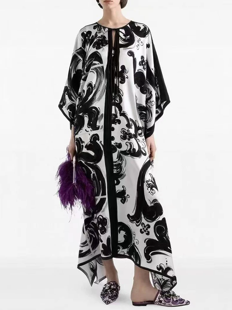 Cravatta girocollo con stampa geometrica retrò con abito pullover ampio dal design ritagliato Abito gonfio irregolare moda donna autunno 2025