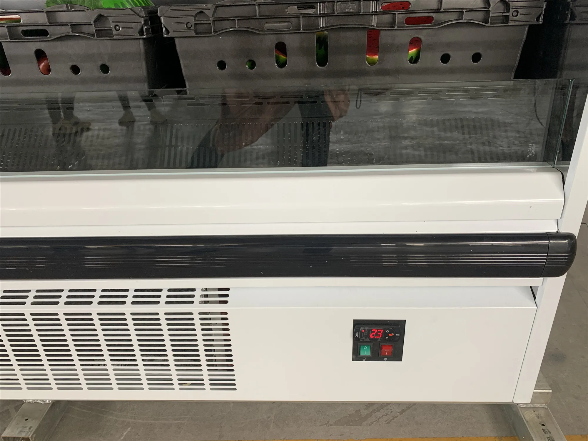 Customized Supermarket Display Refrigeration Factory Outlet Sliding Glass Door Display Island Freezer Commercial System