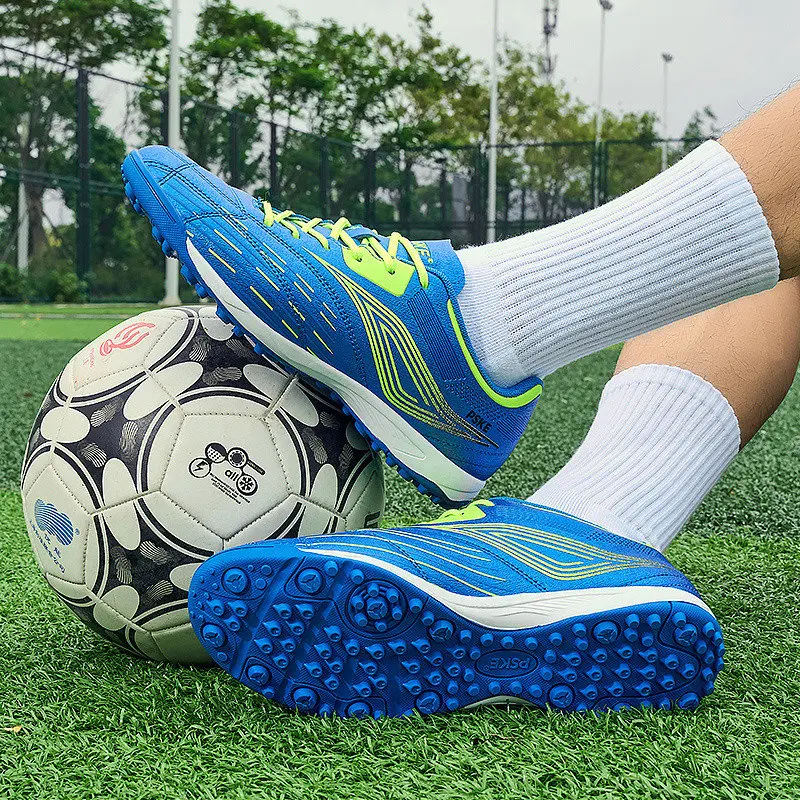 Neue Mode Paar Fußballs chuhe bequeme Rasen Fußballs chuhe für Männer Outdoor-Training Turnschuhe Männer Futsal Stollen Tenis Futbol