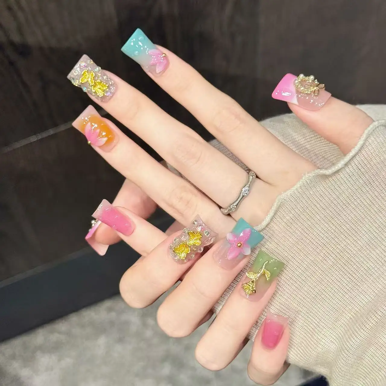 10PCS Duck Handmade Press On Nails,Gentle And Elegant Style,Suitable For Festivals Parties And Daily Wear.
