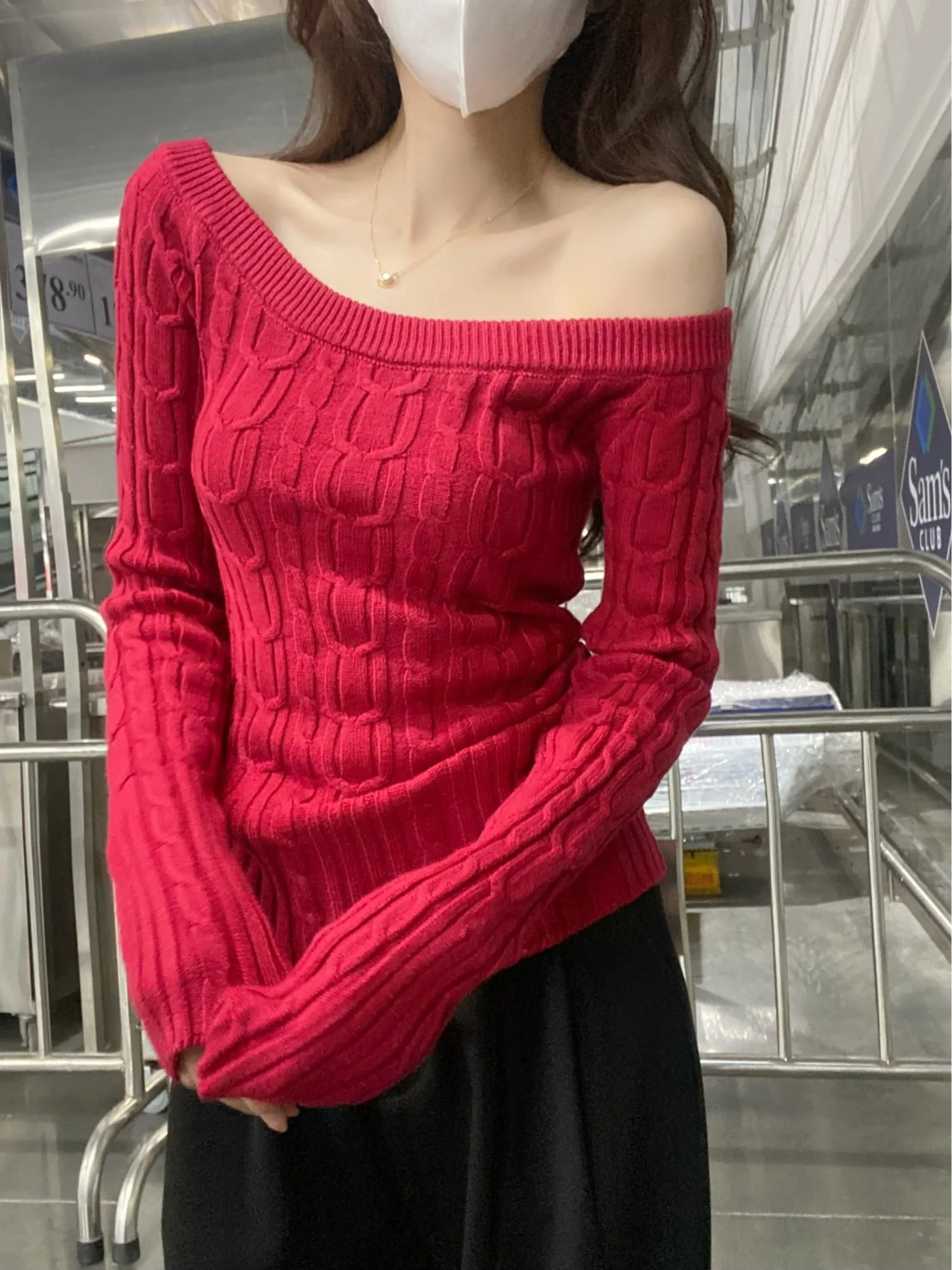 

Soft Sle White Off-oulder Long Sve Knitted Top Women's Casual Twist Autumn New Faion Slim Fit Polyester Fiber