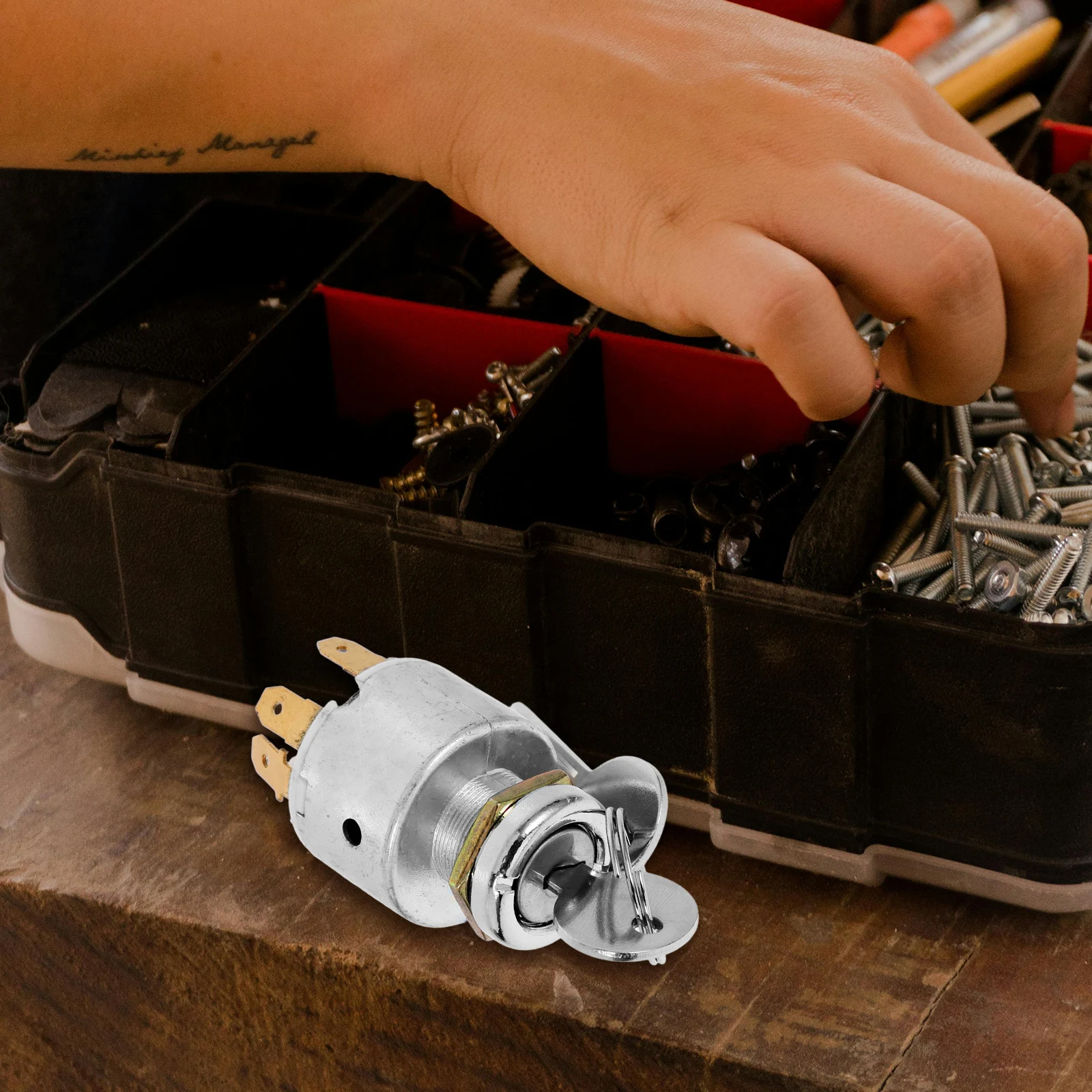 

Replacement Car Motorcycle Tractor Starter Cylinder Durable Easy Install Compact Lightweight Vehicle Security Key