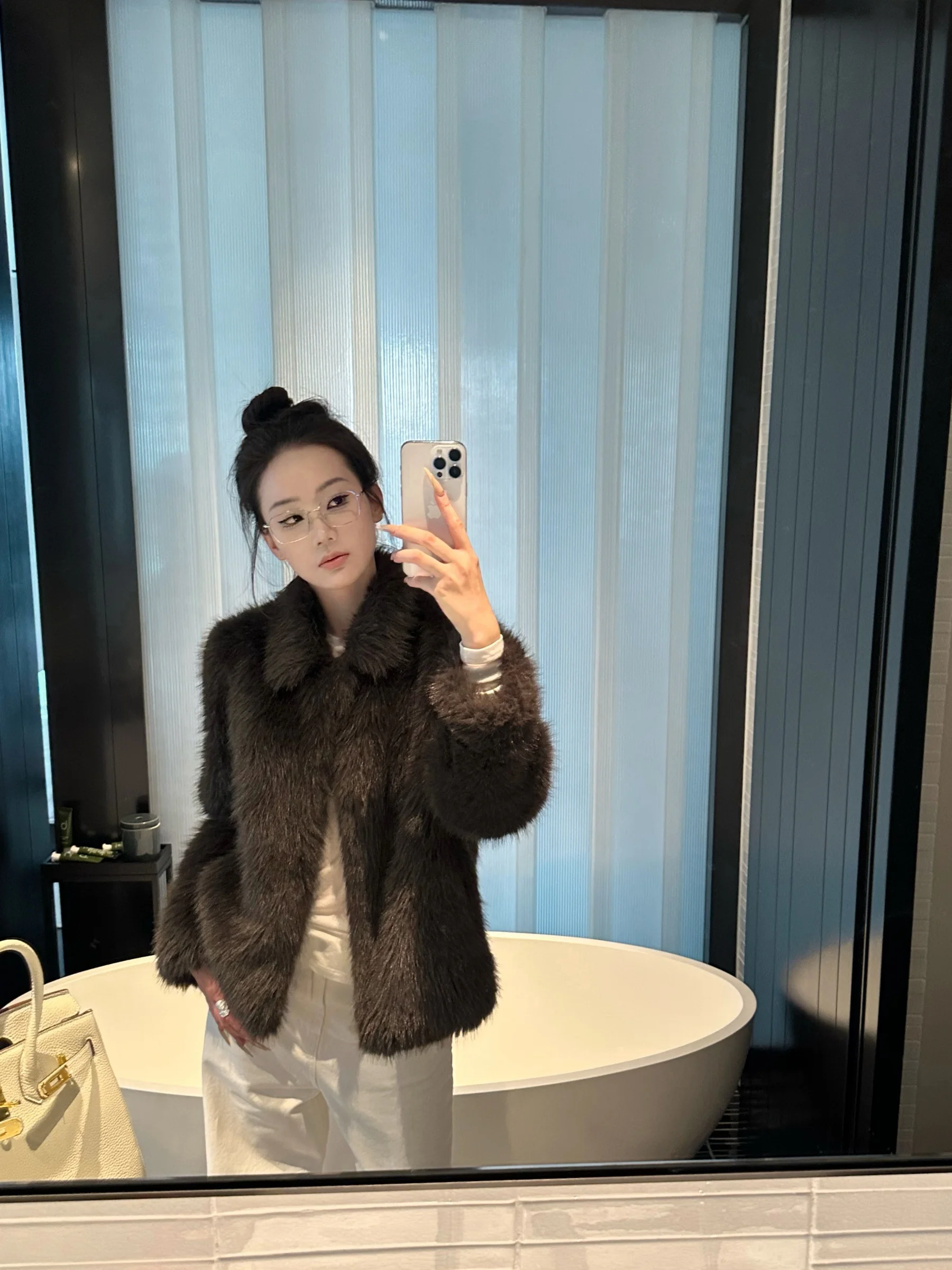 

5werkwen ort adient Dyed Fur Jaet Stand Collar Inteated Skin And Hair Outerwear Women's Commute Sle Regular Fit