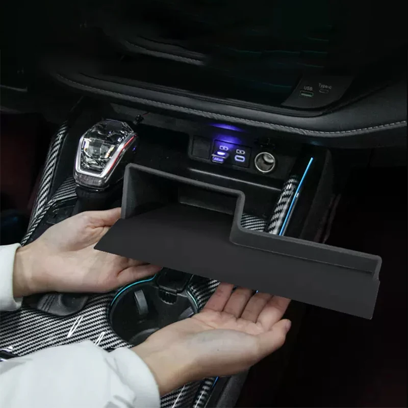 For Toyota Highlander U70 2020 2021 2022 2023 2024  Central control anti slip pad with storage box Silicone cup anti slip pad