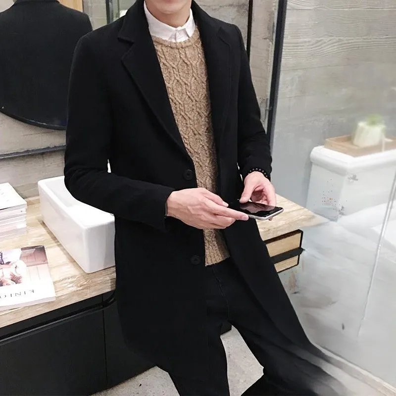 

Пальто из шерстяной смеси: серое, мужское, черное, синее, темно-синее, серое, зеленое, коричневое, хаки, бежевое, кремовое, белое, цвета слоновой кости, абрикосовое, кофейное, карамельное, шоколадное, теплые оттенки.