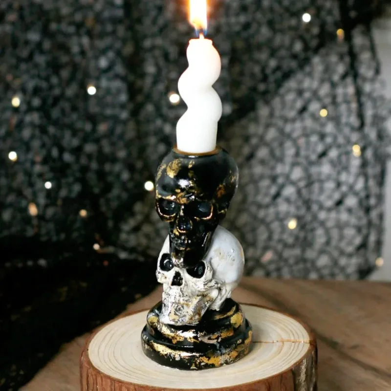 Candle Holders Halloween Decorations European Style Two Tone Black White Skull Candlestick Home Decor Holiday Resin Ornament