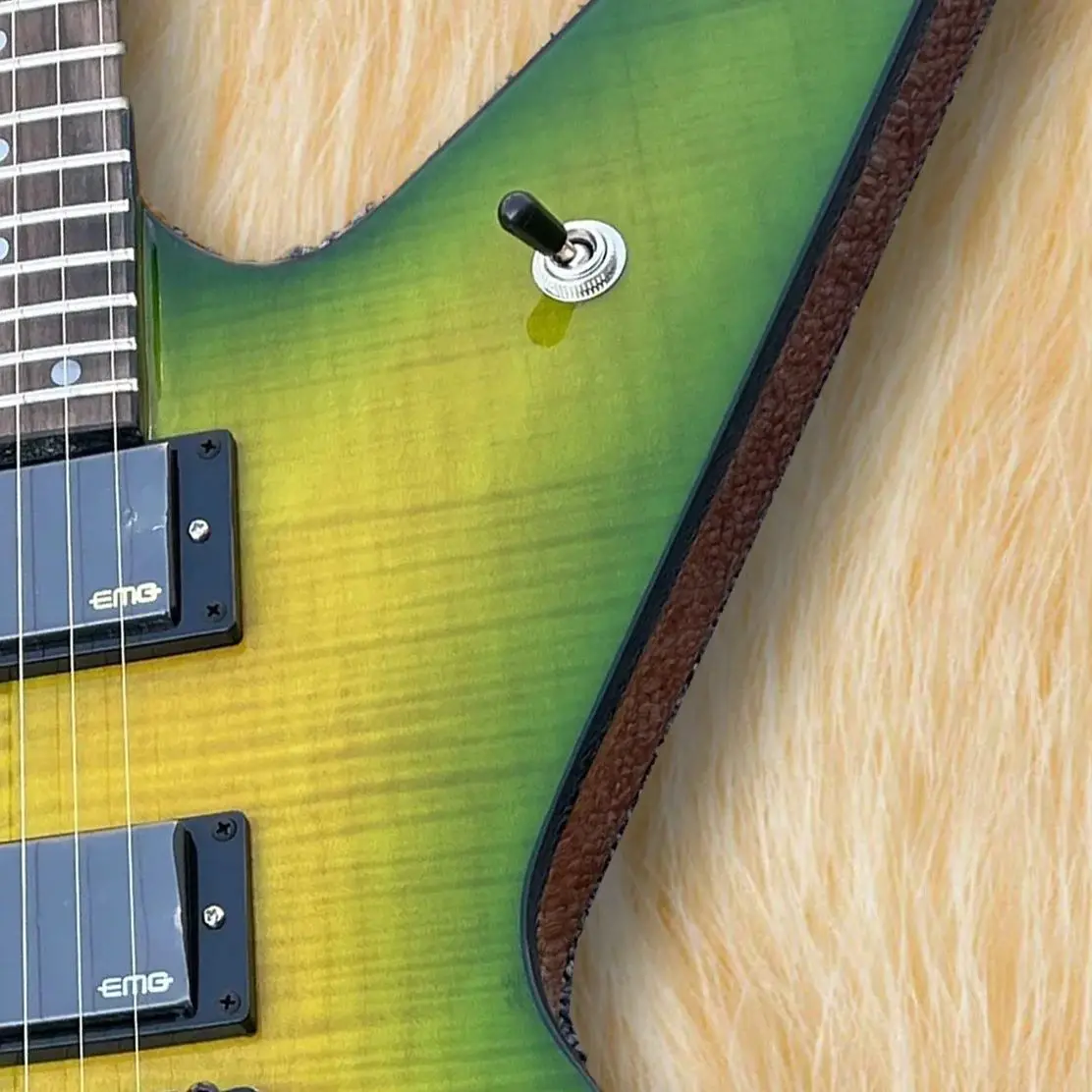 

Green Burst Flame Maple Top Special-shaped Electric Guitar Locking Nut Humbucker Black Hardware Custom Shop