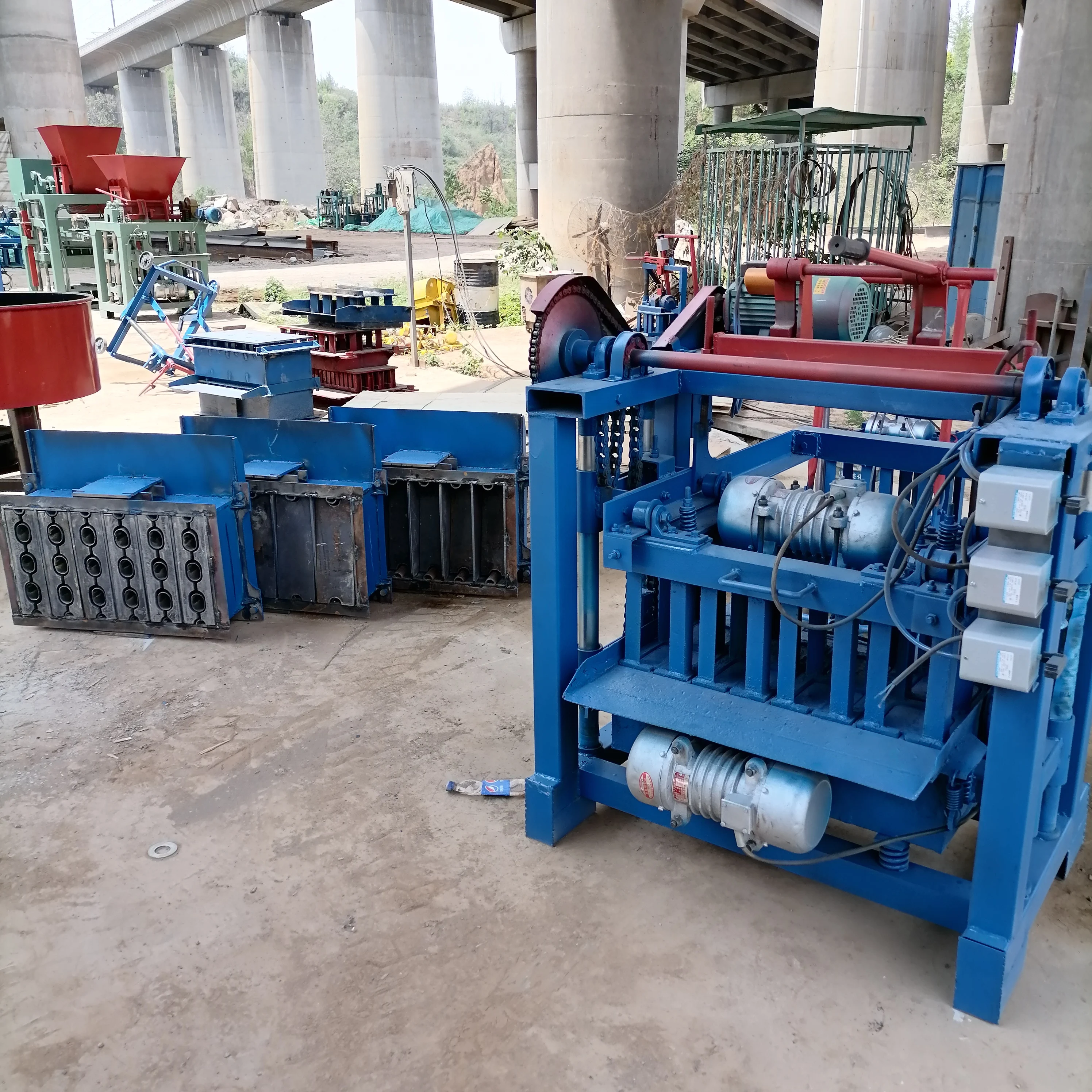 4-35 Cement Production Cheap Price Free Trolley Diesel Brick Machine Plastic Hollow Block Making Machine Cement Brick Machine