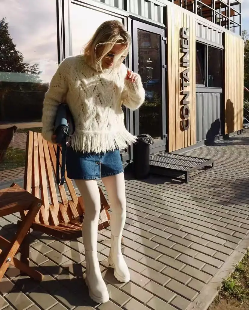 Neuer modischer und vielseitiger Freizeitstil mit ausgehöhlter Schnürung vorne und hinten, zwei-in-eins-Strickjacke für Damen. – Detail 3