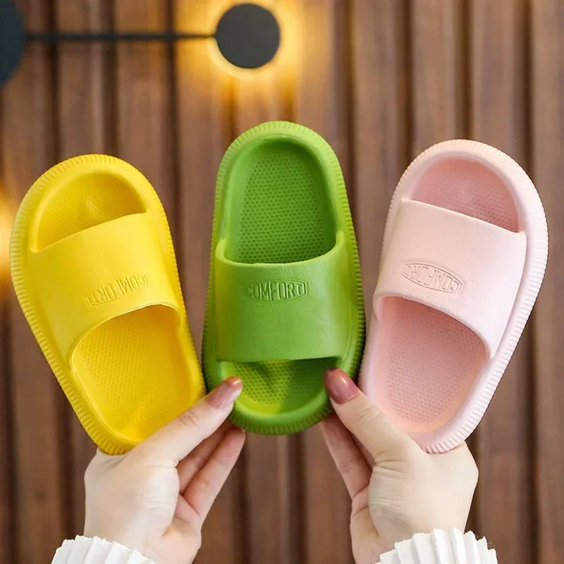Summer Children Slippers Solid Color Breathable Non-Slip Home Bathroom Beach Kids Soft Slippers Boys Girls Indoor Shoes