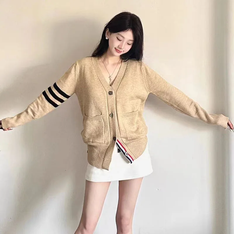 Fall/Winter 2024 Color Contrasting New Knitted Cardigan Sweater Coat Lazy Knitted Sweater Outerwear Sweater Women Kawaii Clothes