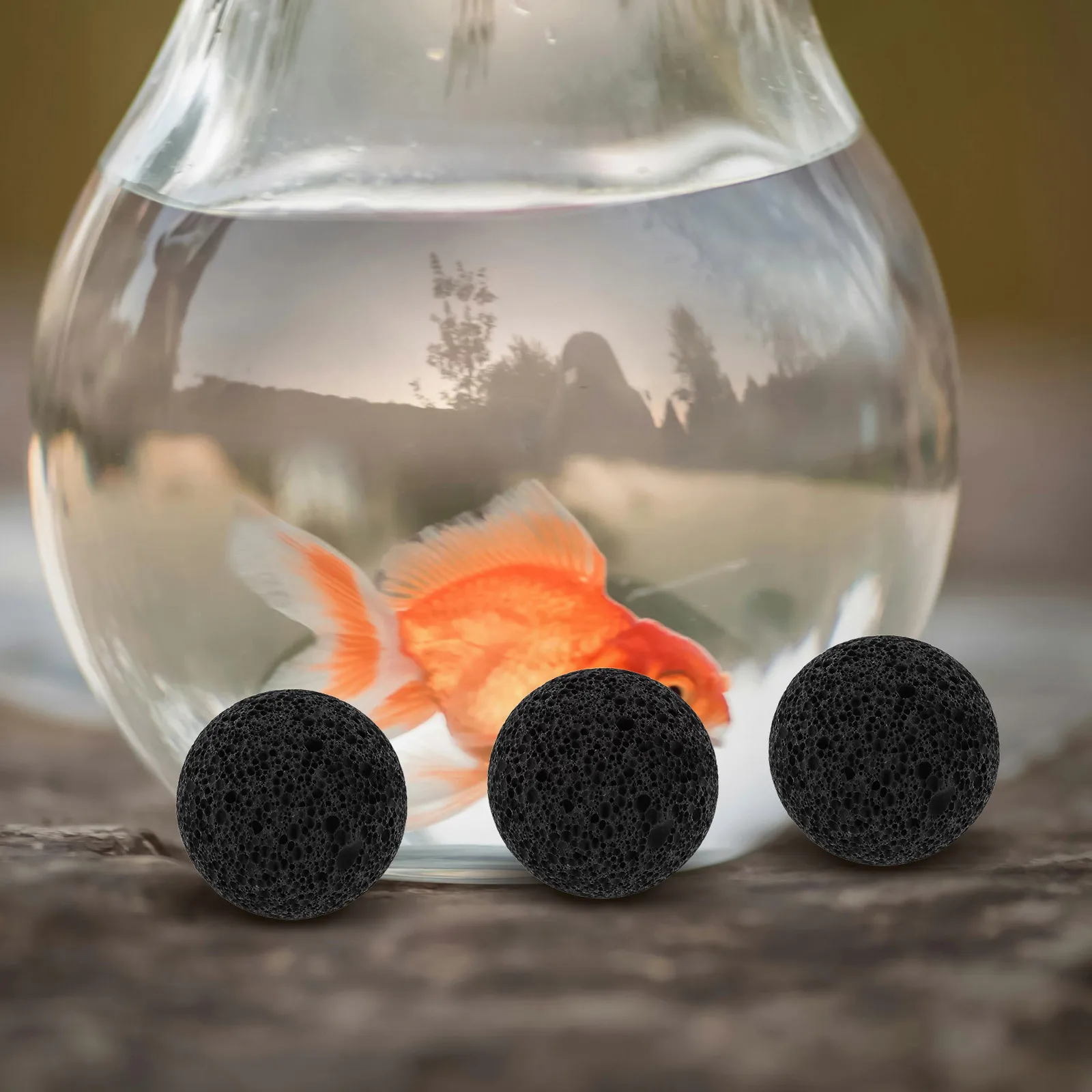 

5Pcs Natural Lava Volcanic Rock Aquarium Fish Tank Stones Pond Landscaping Filtration Rock Decoration for Garden Aquarium Water