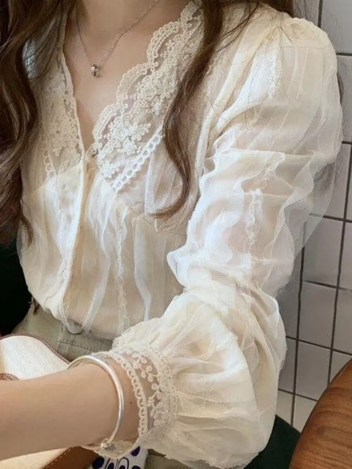 

Unique Beautiful Lace Shirt V-Neck Long Sleeve French Style Loose Fit Button Detailing Daily Wear Girl's Fashion Spring Autumn