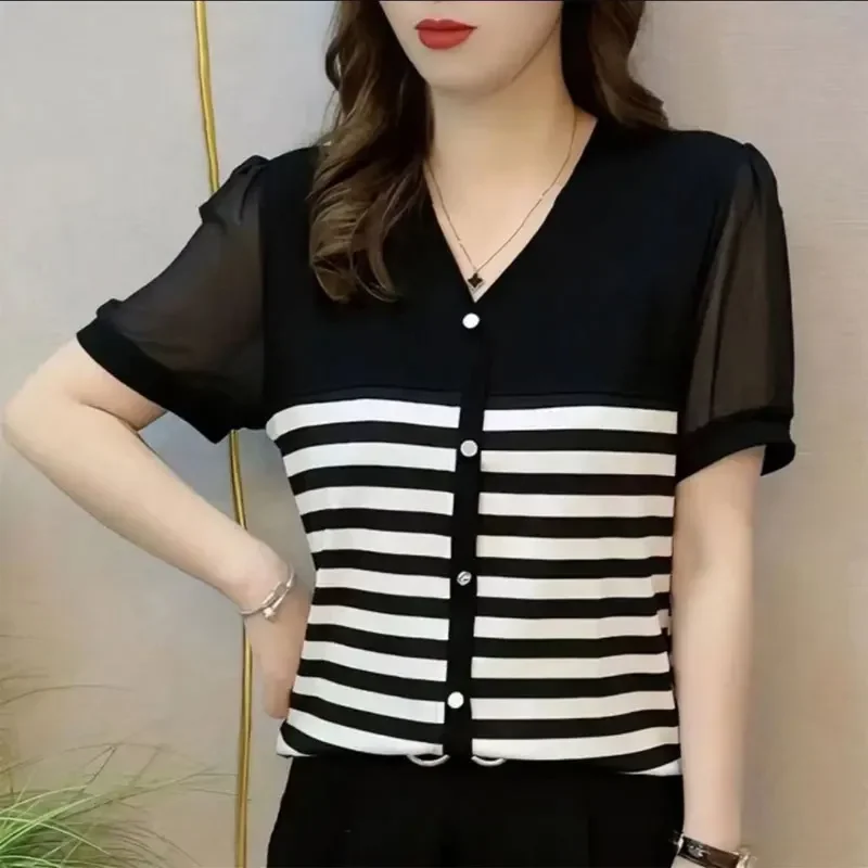 

Striped Button Shirt Female Clothing Elegant V-Neck Casual Summer Fashion All-match Loose Patchwork Short Sleeve Blouse L150