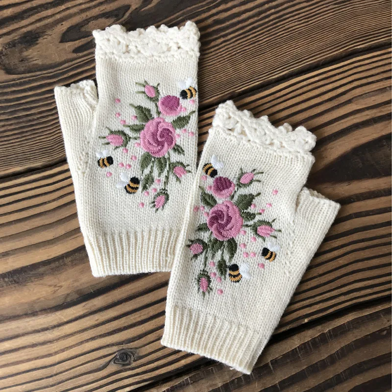 

INS Autumn and Winter Embroidered Women's Warm Gloves Bee Flower Adult Knitted Embroidered Woolen Gloves